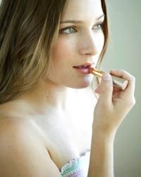 There's no evidence that lead in lipstick leads to cancer.